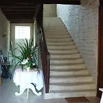 Le Logis De Faugerit Bed & Breakfast