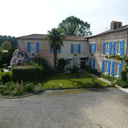 Le Logis De Faugerit 住宿加早餐酒店 Frontenay-Rohan-Rohan