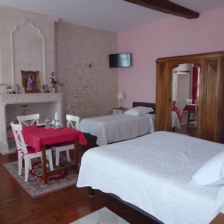 Le Logis De Faugerit Couette-café