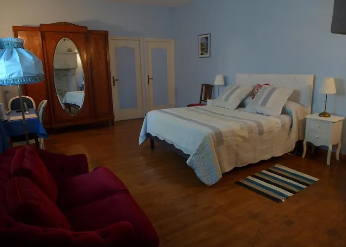 Bed and breakfast Le Logis De Faugerit